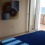 Panorama House, 5 Meters To The Sea Ferienhaus *