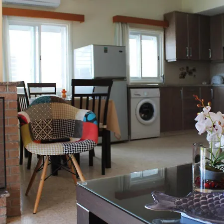 Panorama House, 5 Meters To The Sea Perivolia