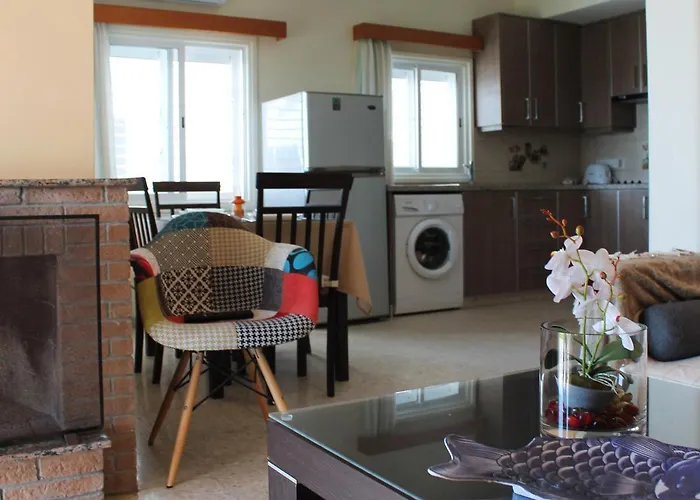 Panorama House, 5 Meters To The Sea Perivolia