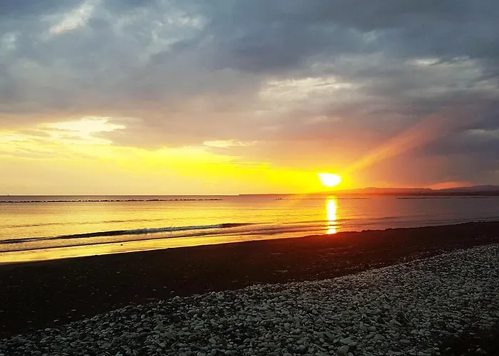 Panorama House, 5 Meters To The Sea Case de vacanță *