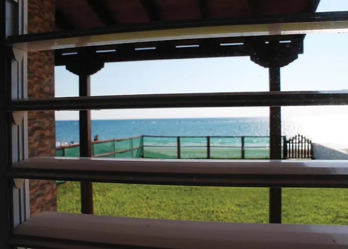 Panorama House, 5 Meters To The Sea Case de vacanță *