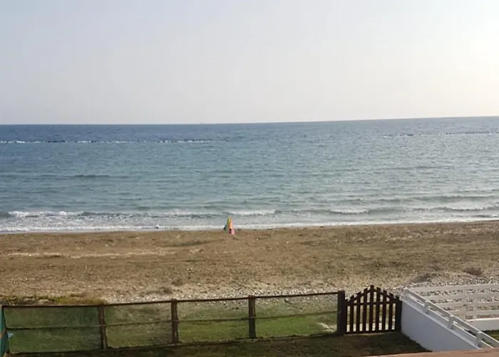 Panorama House, 5 Meters To The Sea Case de vacanță *